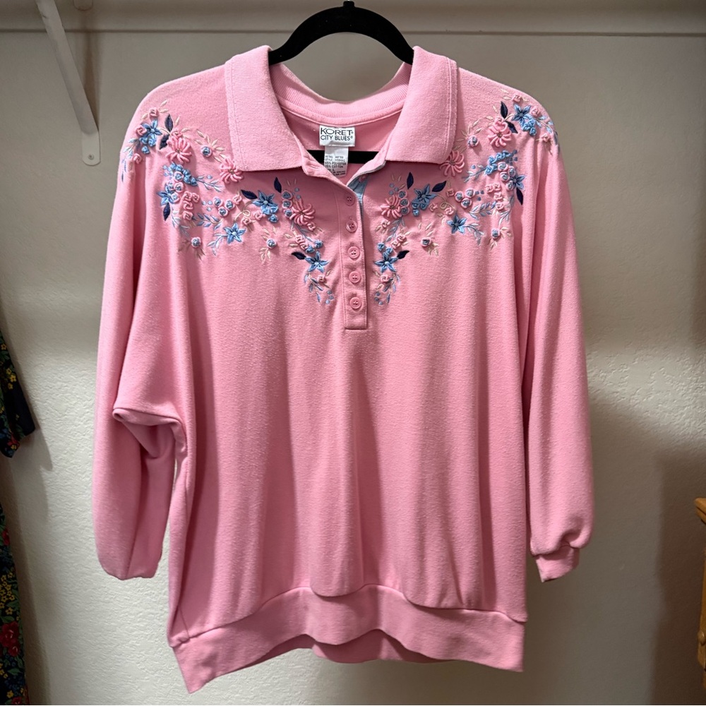 Vintage 1980’s Pink Floral Embroidered Sweatshirt